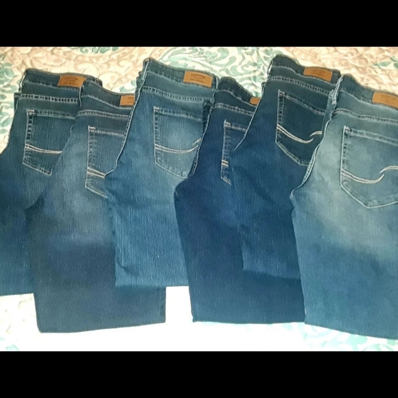 Bundle-6 Pair of Jeans - Picture 3 of 5